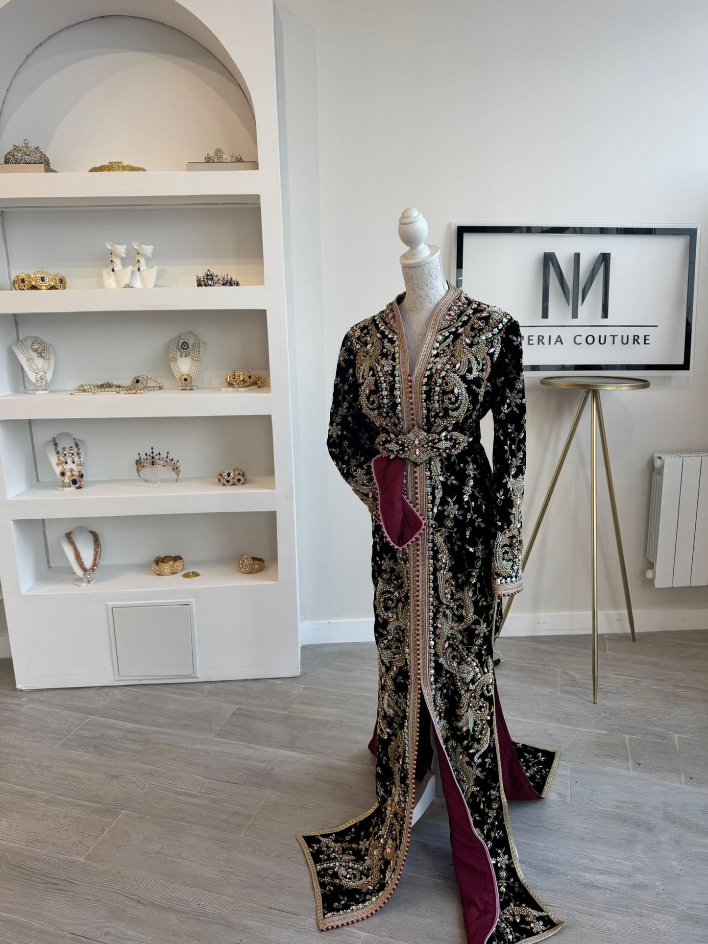 Caftan noir Yasmine