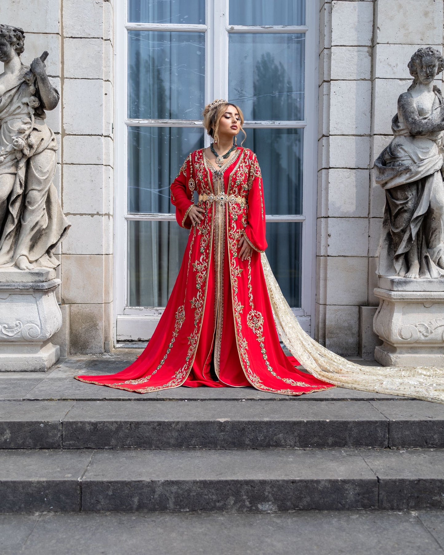 Tackchita Rouge royal avec vert émeraude