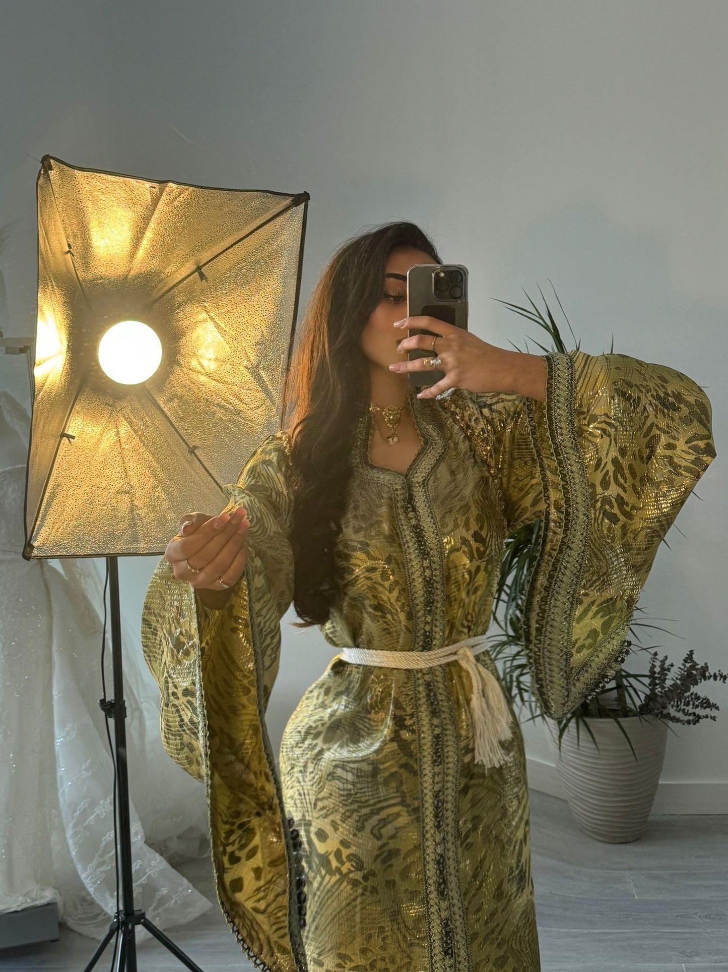 Caftan brocard nuancé python royal