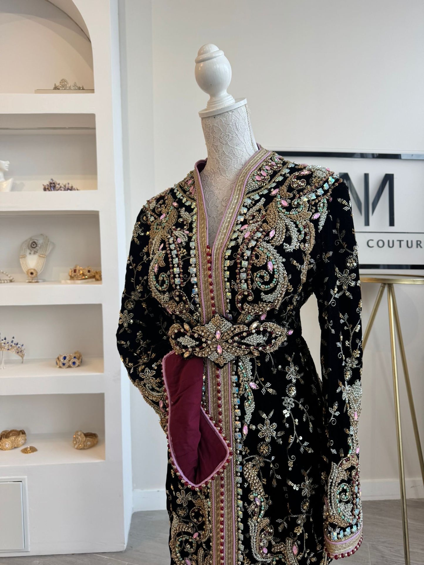 Caftan noir Yasmine
