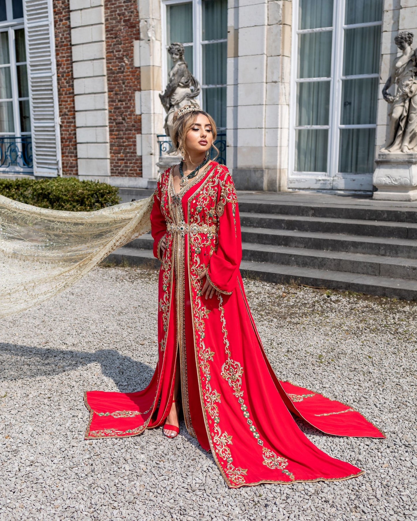 Tackchita Rouge royal avec vert émeraude